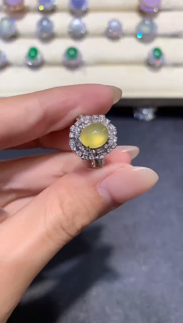 【闪购商品】翡翠戒指18K金镶嵌q2