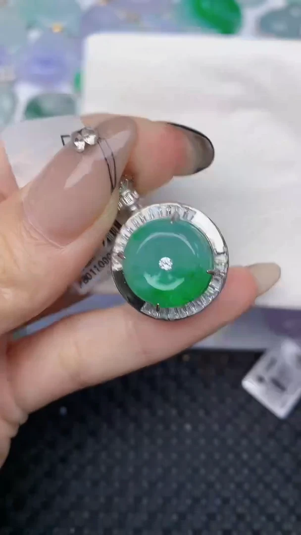 颈饰未镶嵌翡翠天然缅甸翡翠a货百元以上9元证书费自理