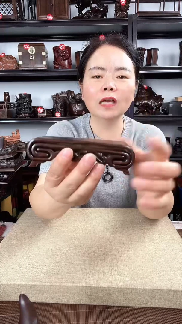 木一连老李红木工艺品