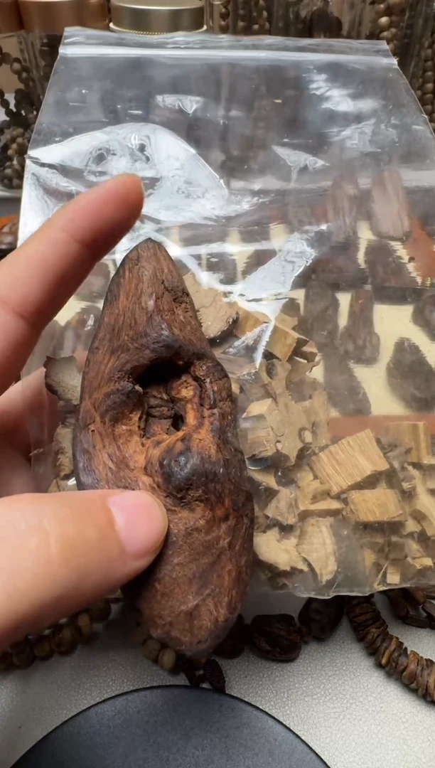 沉香沉香碎屑球***蓿印尼土沉料