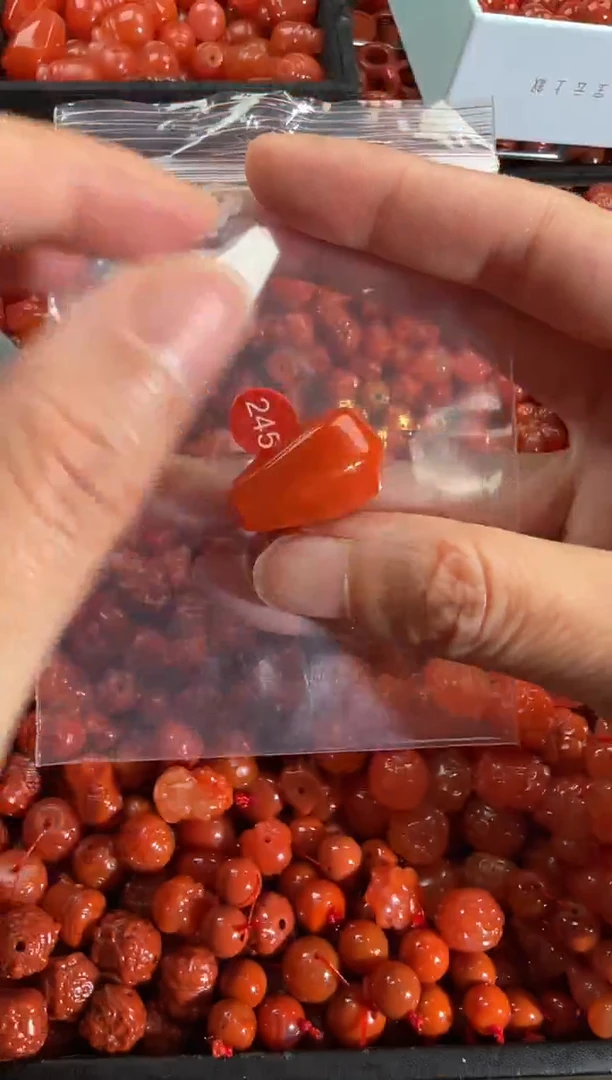 【闪购商品】南红玛瑙颈饰未镶嵌1