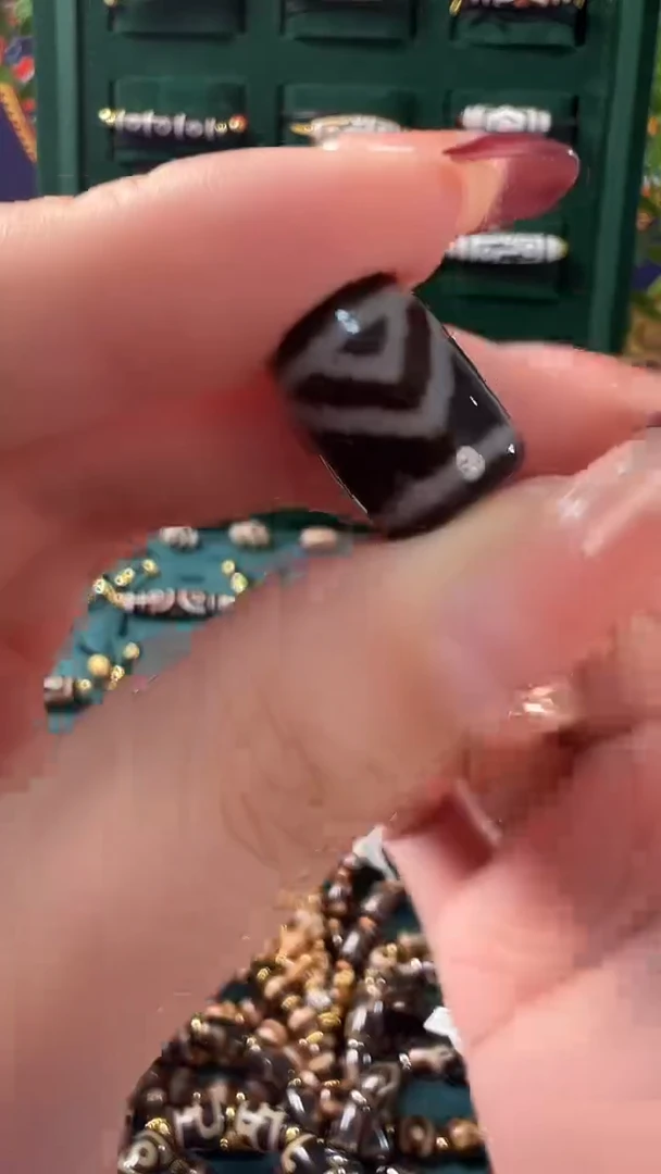 玛瑙/玉髓颈饰未镶嵌39.（微瑕）