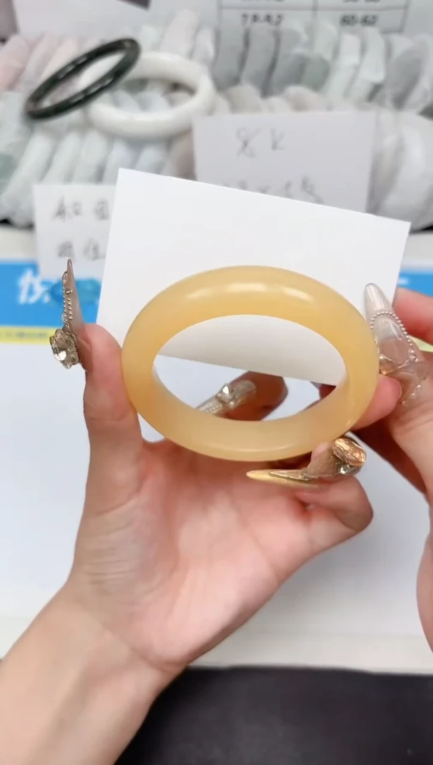 石英质玉手镯未镶嵌97-55.3