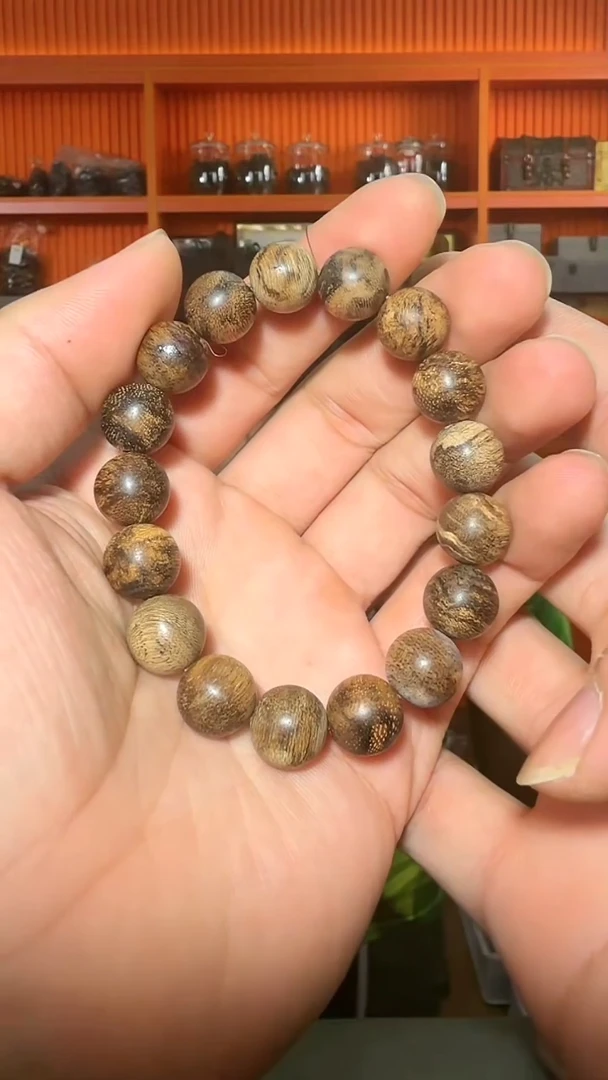 沉香手串104号单圈14g+1.2多样性发一