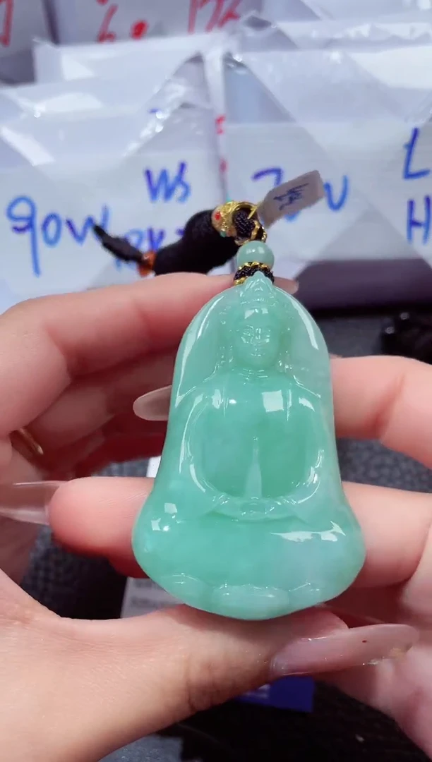 颈饰未镶嵌翡翠20260103