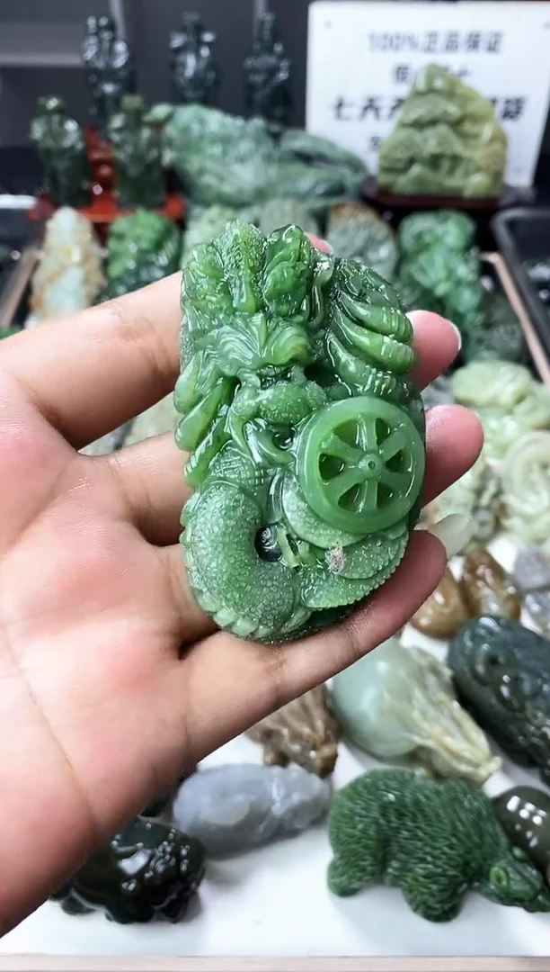 颈饰未镶嵌和田玉1