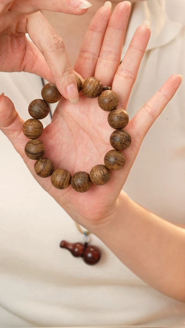 沉香手串钱****?1.6圆珠单圈天然野达拉干多样性发其一