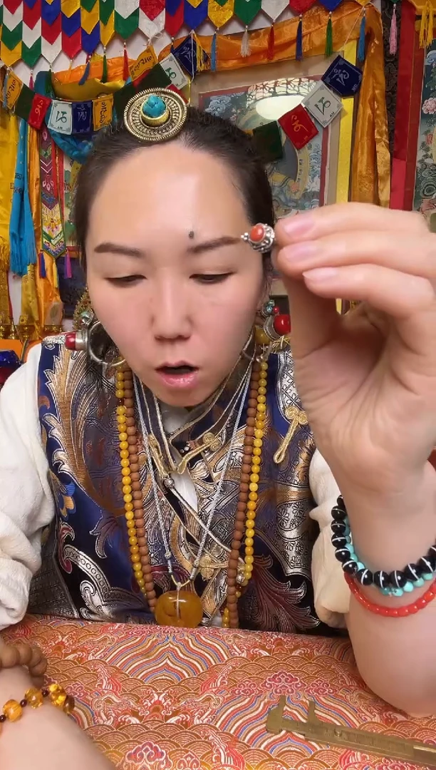 吊坠0629113青海发货，唐卡配件