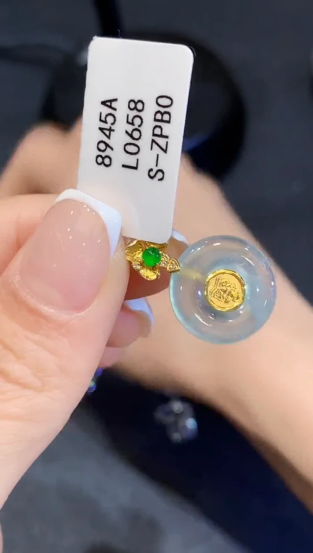 翡翠18K金镶嵌吊坠(不含链)L0658多样性发其一