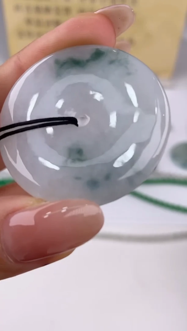 翡翠未镶嵌吊坠(不含链)40632