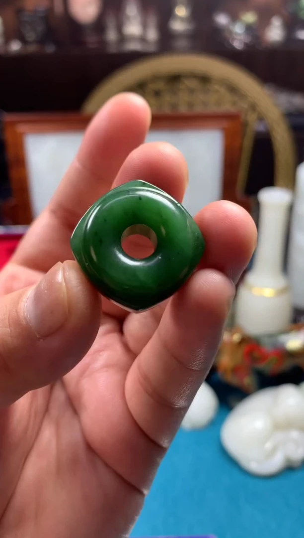 颈饰未镶嵌和田玉拍一发一