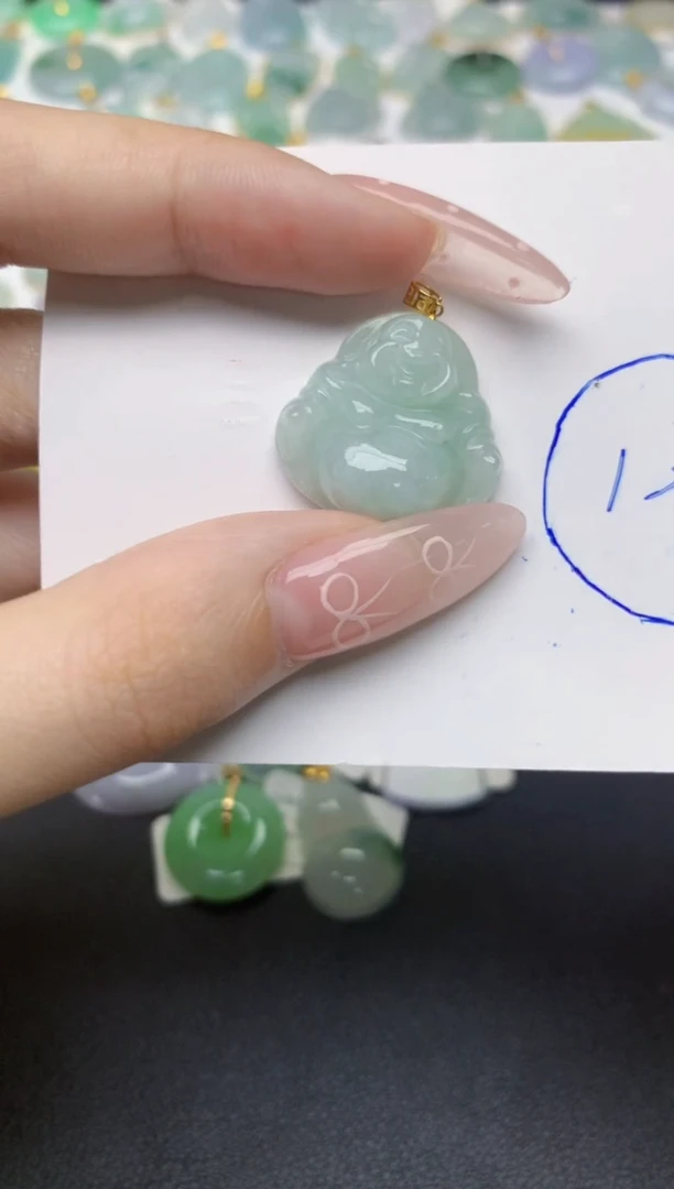 翡翠18K金镶嵌颈饰天然翡翠A货