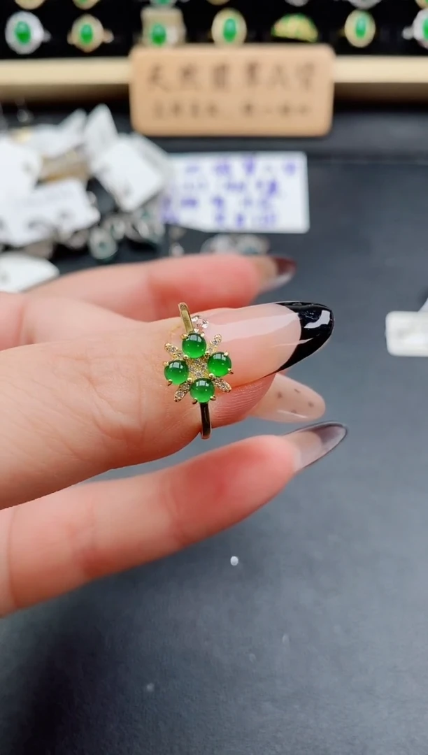 银S925镶嵌戒指翡翠1