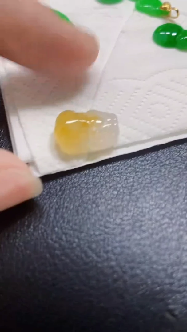 颈饰未镶嵌翡翠貔貅