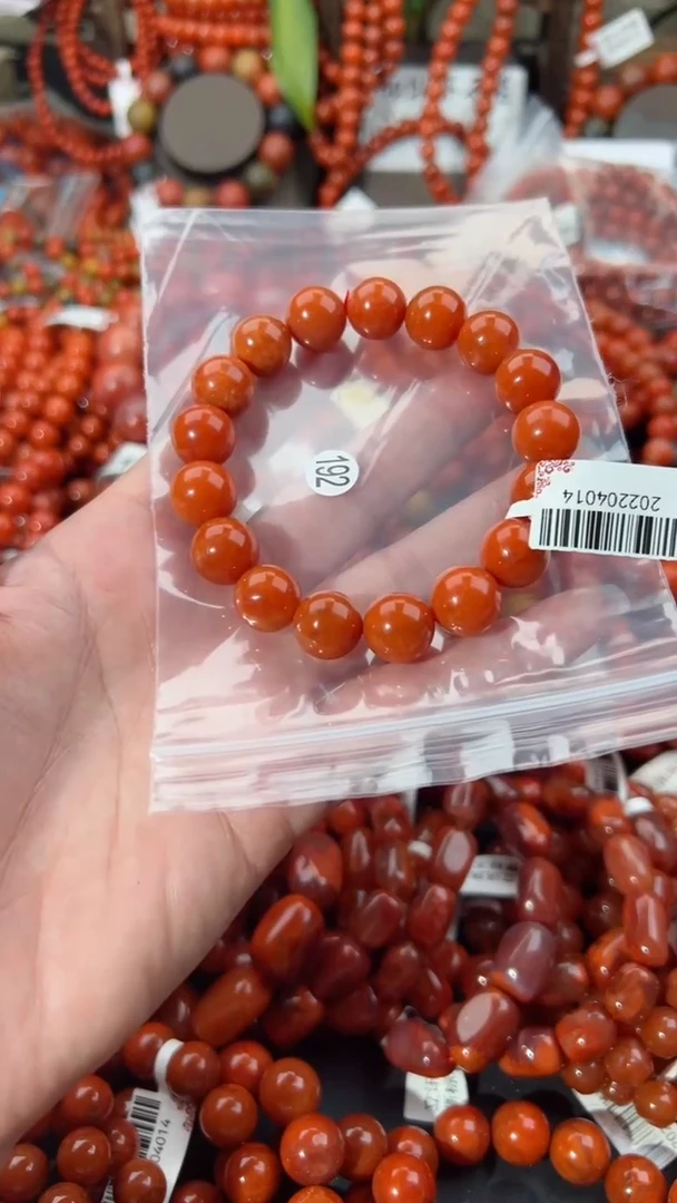 【闪购商品】南红玛瑙手串未镶嵌12+