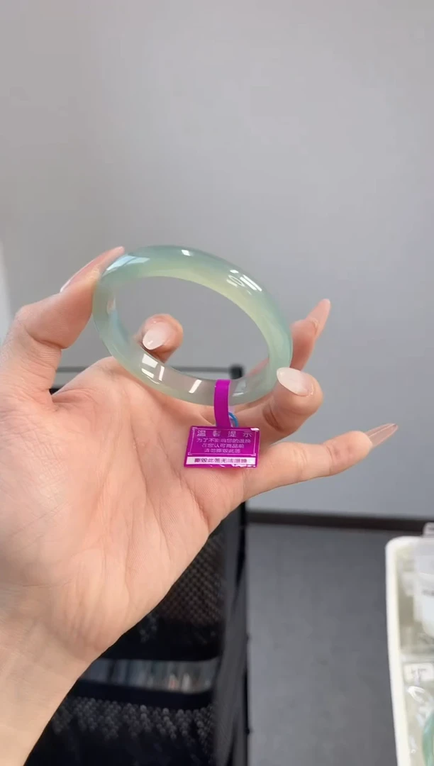 【闪购商品】玛瑙/玉髓手镯未镶嵌54-55圈