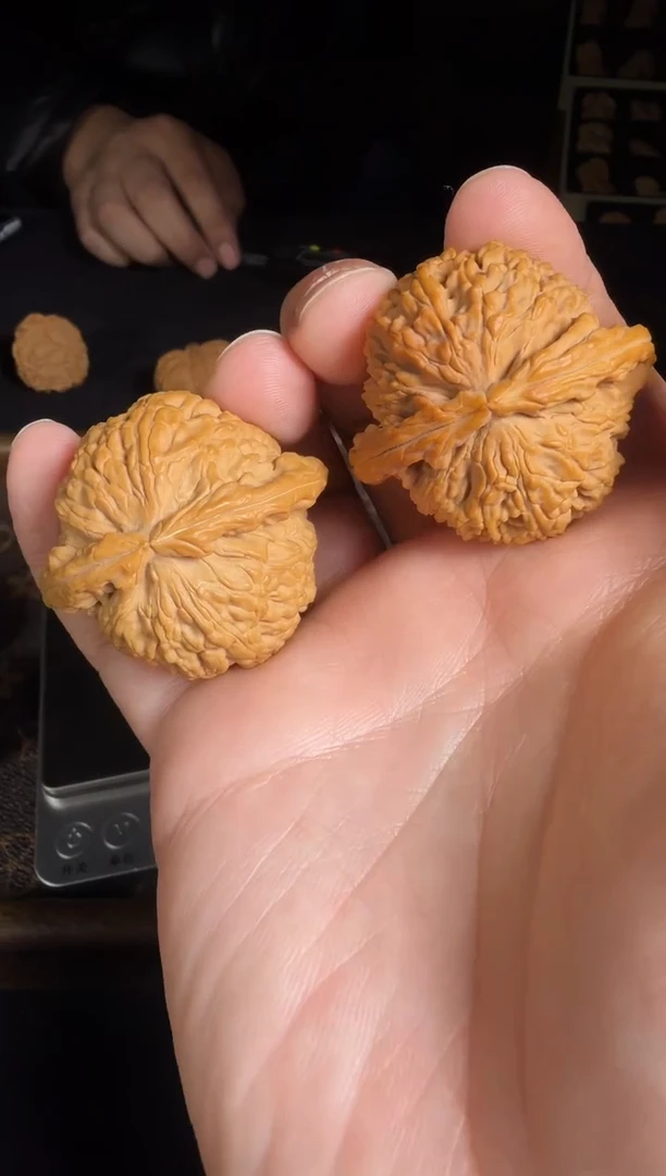 吊坠文玩核桃42尺全品球白