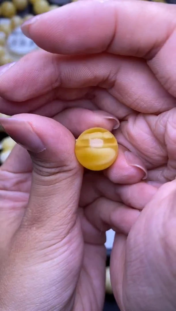 裸石琥珀未镶嵌16mm+大小姐珠宝45