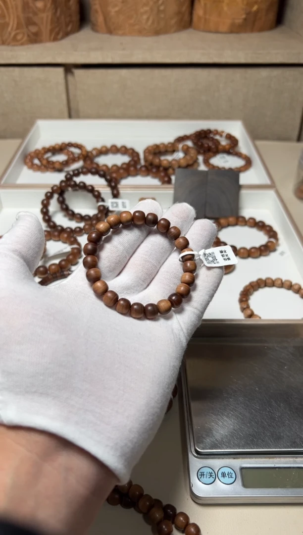 檀香木手串/手链b****l8.5x9沉水
