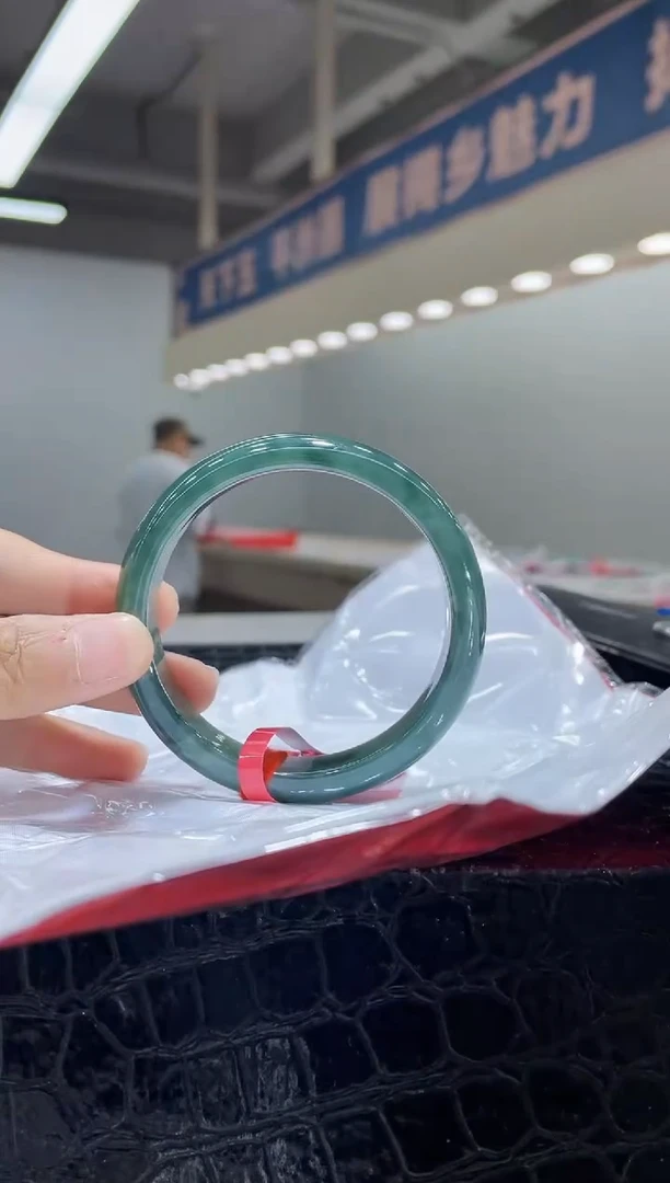 未镶嵌手镯翡翠手镯10