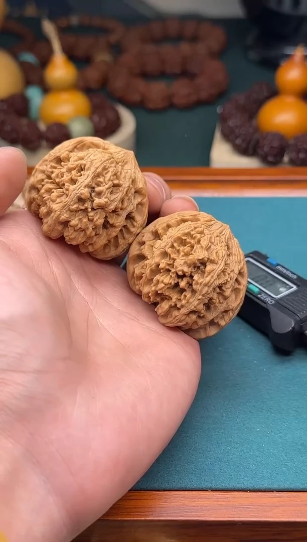 【闪购商品】文玩核桃吊坠大尺寸满天星001