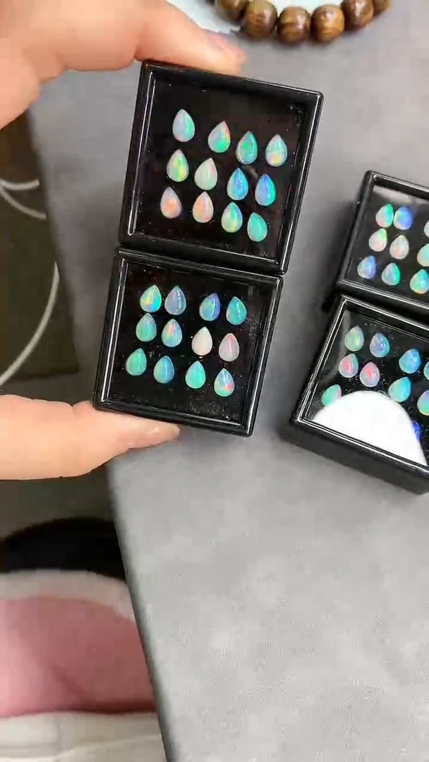 欧泊未镶嵌笔搁7欧泊裸石多样性发2颗