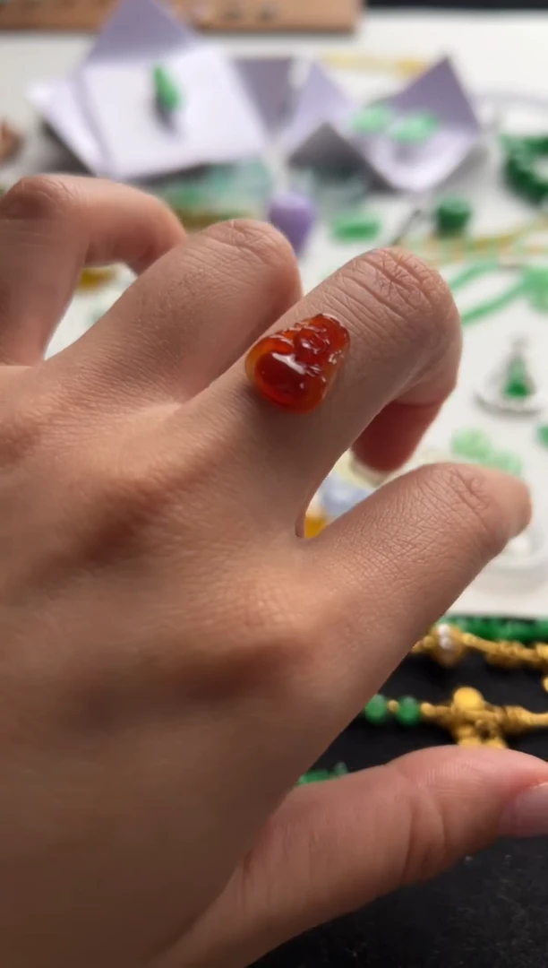 定制翡翠未镶嵌红财神2500