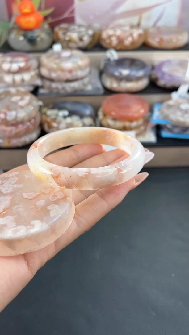 未镶嵌手镯石英质玉57