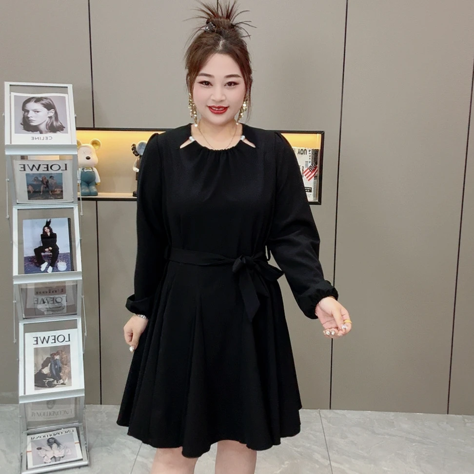 【连衣裙】早春时尚洋气珍珠领显瘦花瓣大码女装遮肉连衣裙