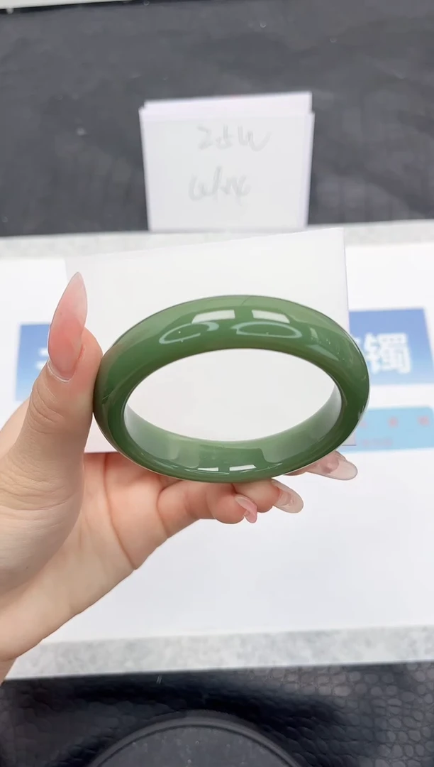 【闪购商品】石英质玉手镯未镶嵌L246-55.6