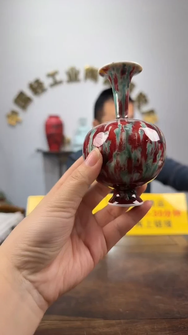 景德镇精美陶瓷郎红瓶