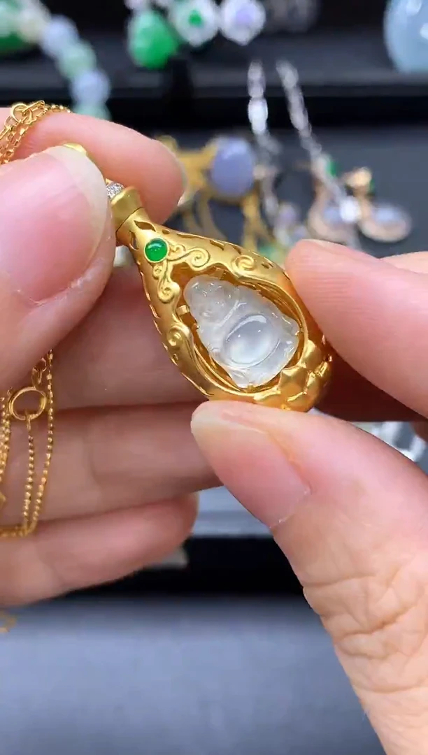 颈饰18K金镶嵌翡翠504国好珍宝