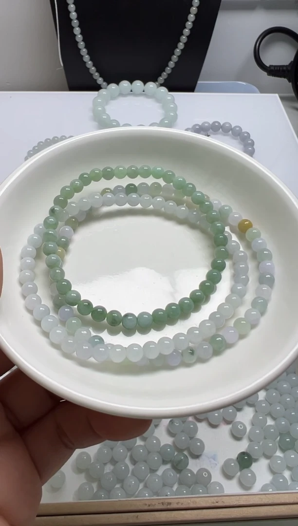 散珠翡翠纯天然缅甸A货翡翠卡4.6，40颗