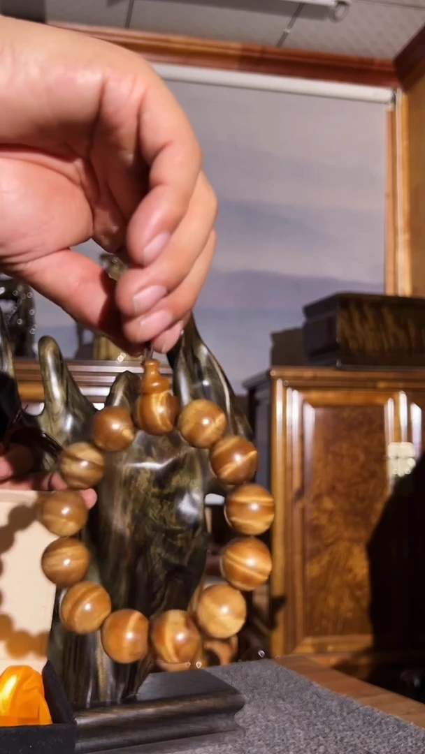 金丝楠爱**意小叶桢楠摆件/厂家直销