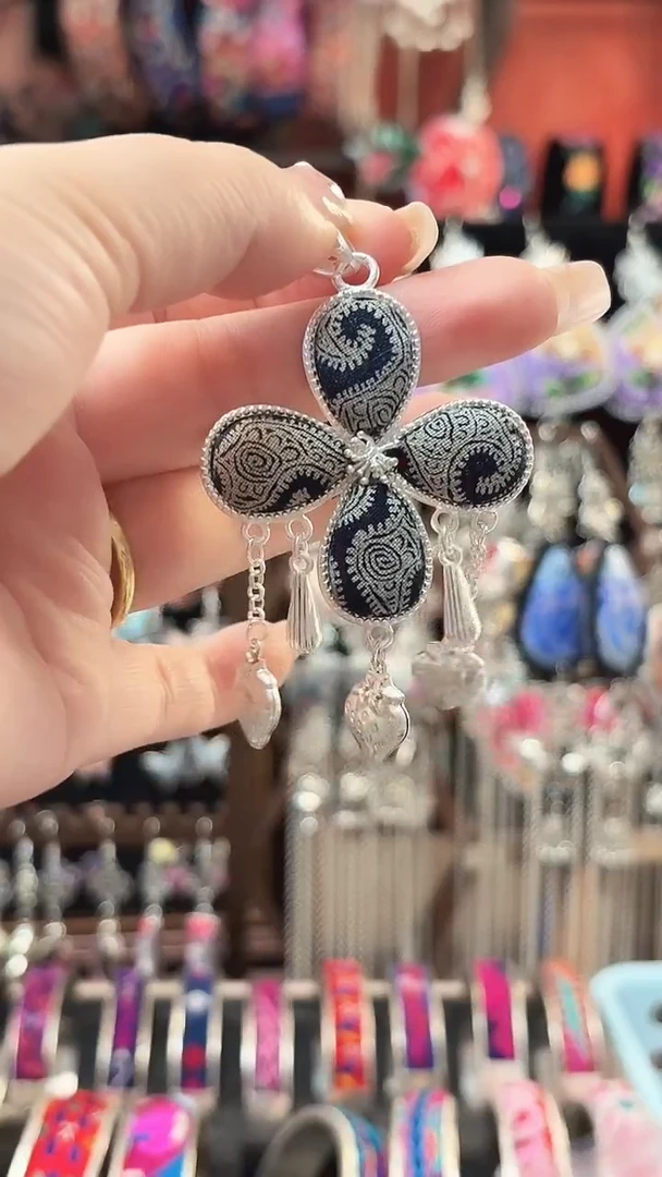 织绣 云织谣民族风精美饰品   77