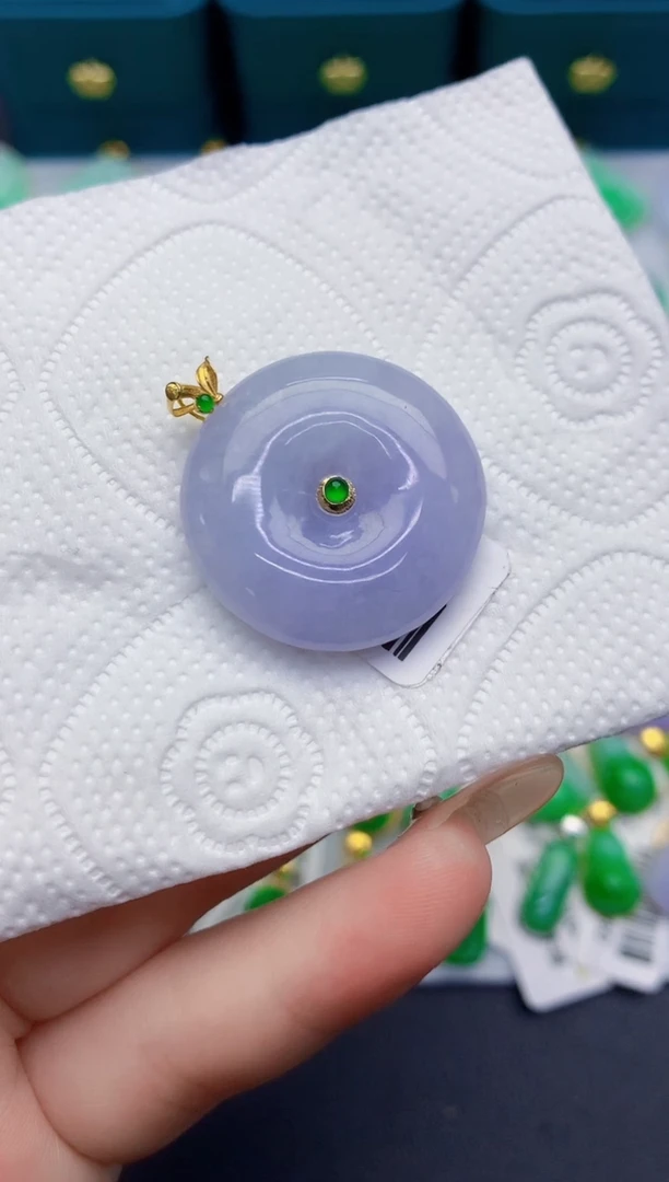 颈饰18K金镶嵌翡翠缅甸天然翡翠A货