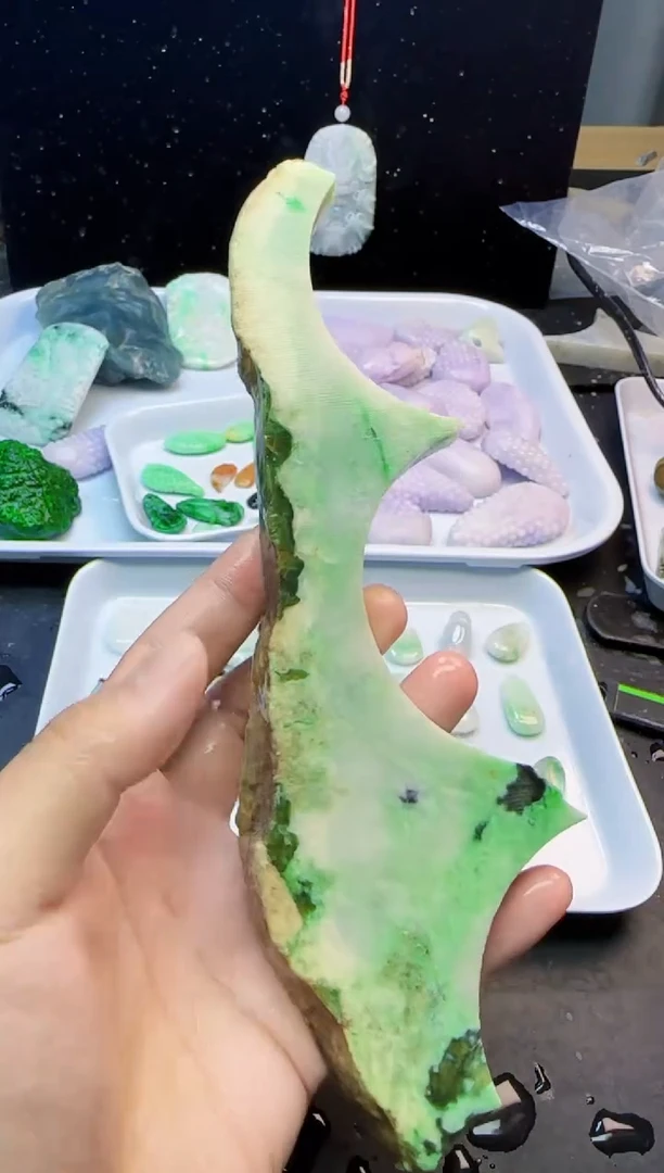 颈饰未镶嵌翡翠001天然A货翡翠