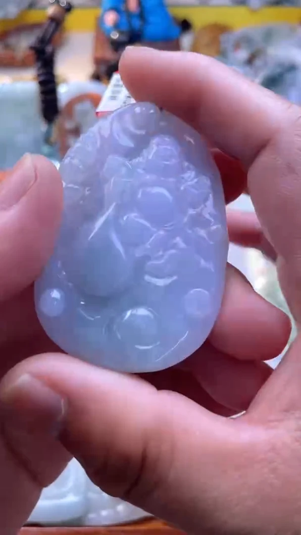 翡翠未镶嵌颈饰逍遥佛