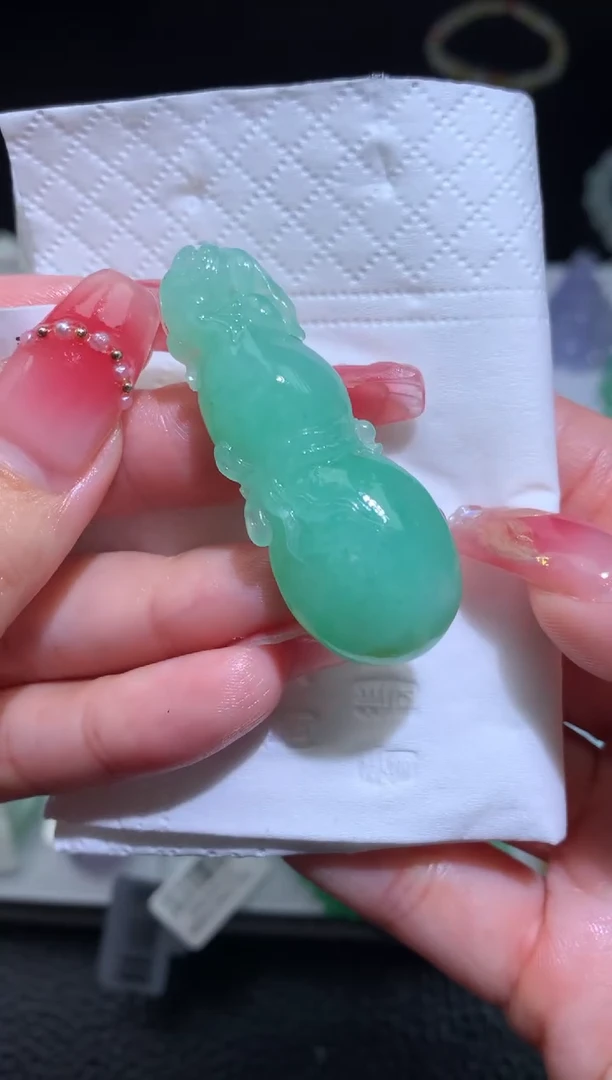 定制翡翠未镶嵌葫芦