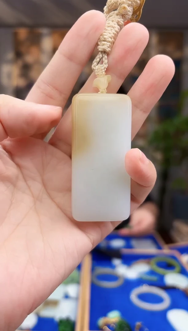 和田玉未镶嵌挂件拍一发一