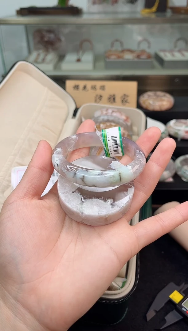 未镶嵌手镯石英质玉58圈口（赠品镯心）600
