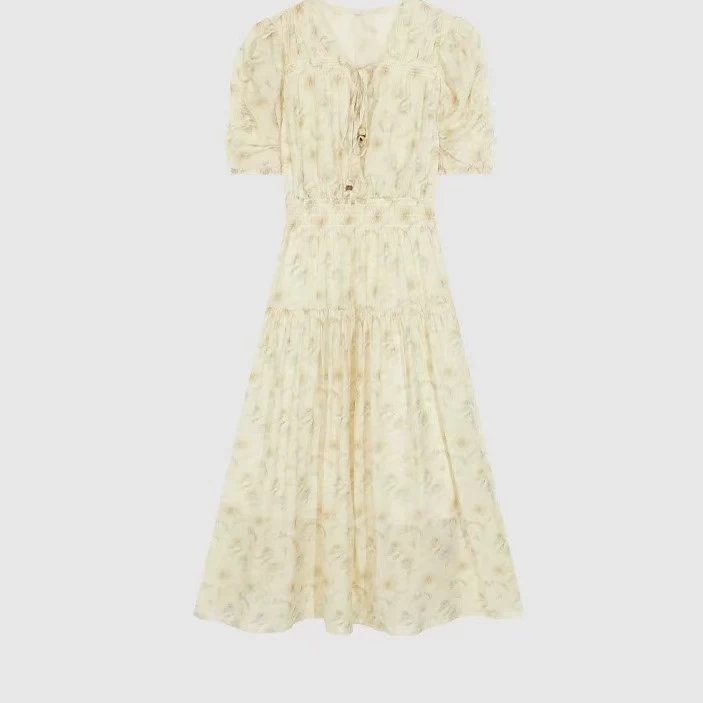 v领碎花连衣裙女2025夏新款收腰显瘦中长裙Q006