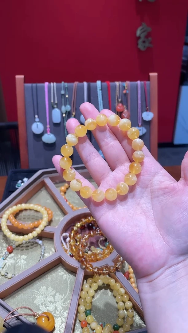 琥珀颈饰未镶嵌蜜蜡圆珠