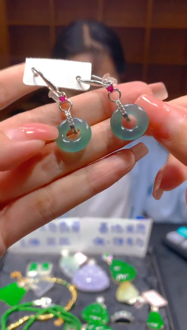 未镶嵌定制翡翠335多样性发货（发其一）