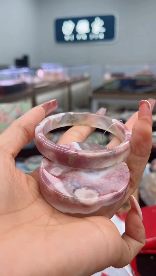 石英质玉手镯未镶嵌55圈口（赠品镯心）6410930