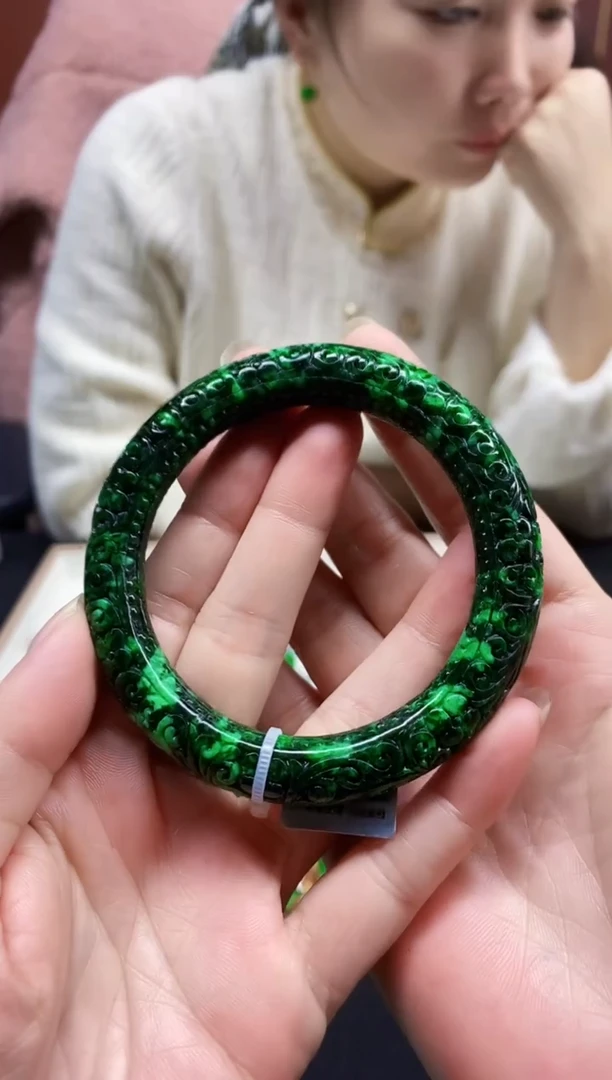 颈饰未镶嵌翡翠翡翠手镯-72