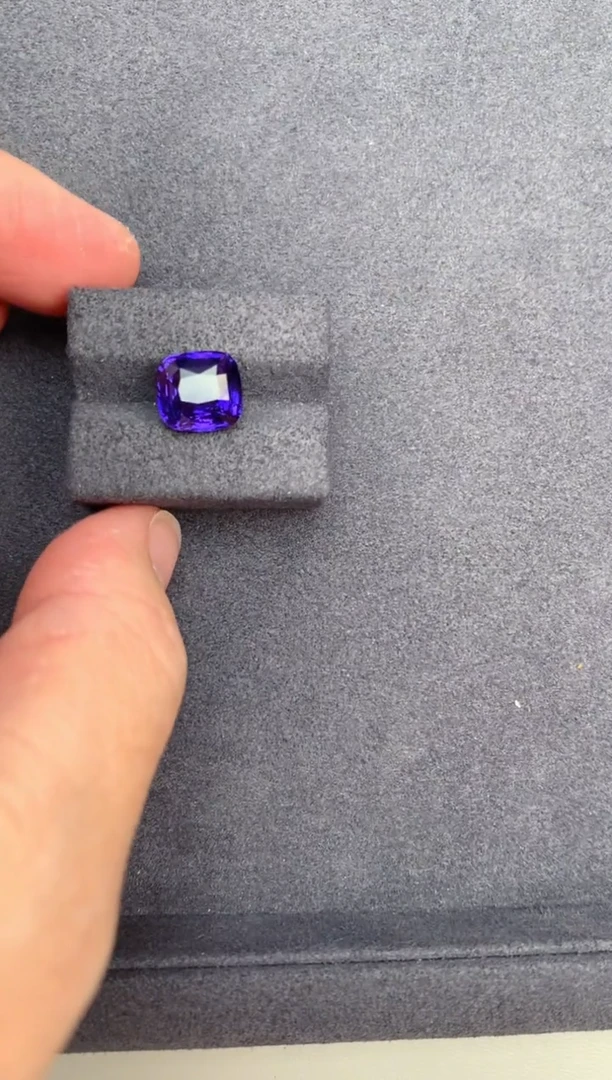 【闪购商品】彩色蓝宝石裸石未镶嵌5ct无烧紫蓝宝