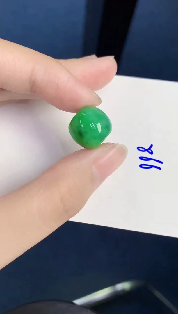 颈饰未镶嵌翡翠天然翡翠缅甸A货