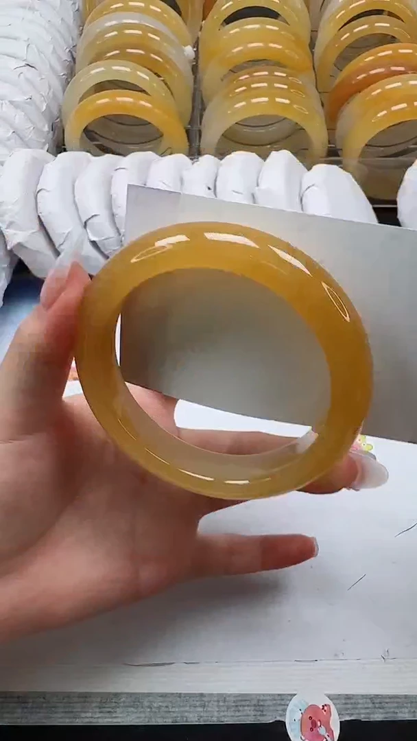 未镶嵌手镯石英质玉36