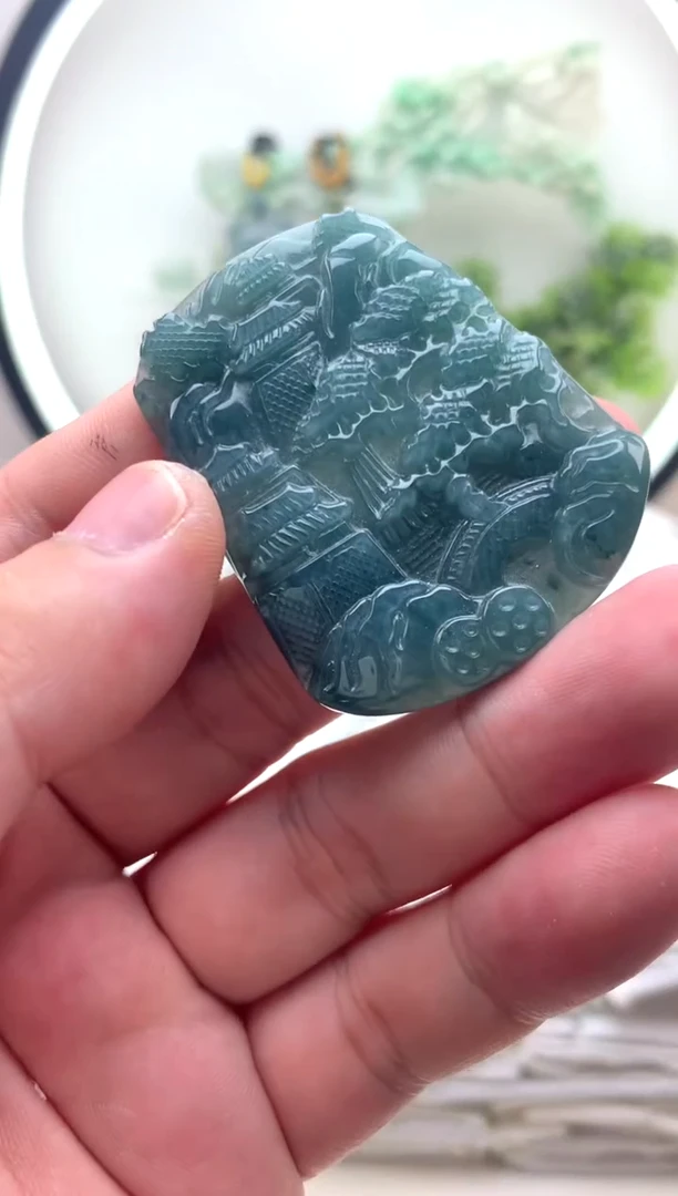 颈饰未镶嵌翡翠山水牌
